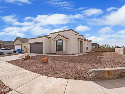 800 Whitebrush Dr, Socorro, TX, 79927