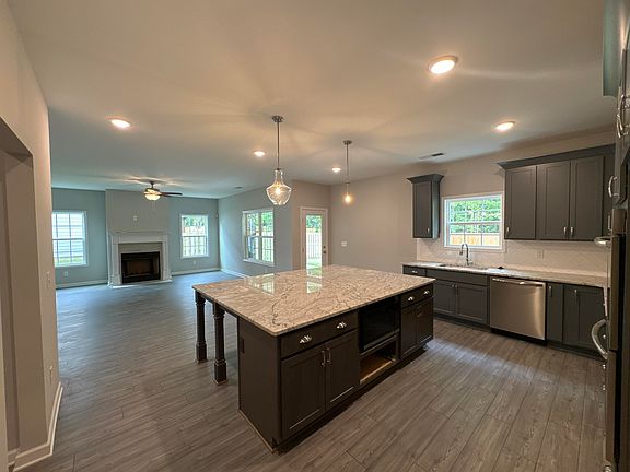 4th image of 875 Kilworth Circle #33