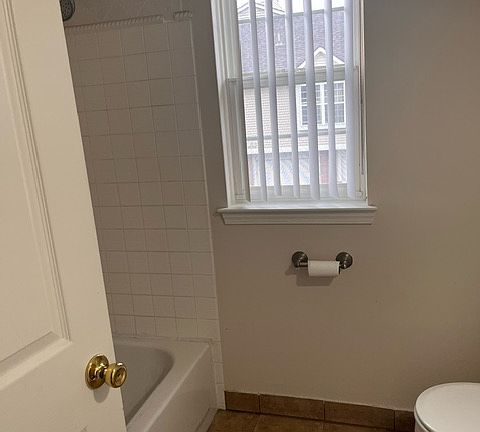 3rd image of 5504 Pine Aires Dr