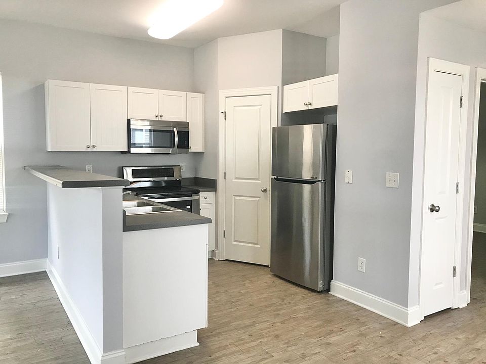 1st image of 613 Campbell St APT 1