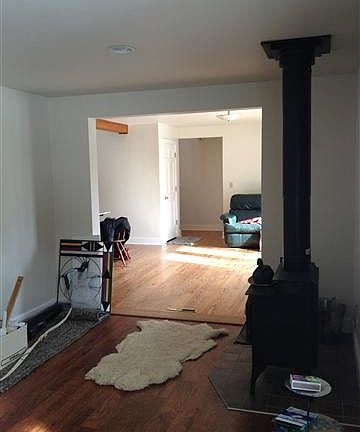2nd image of 108 Hillcrest Trl