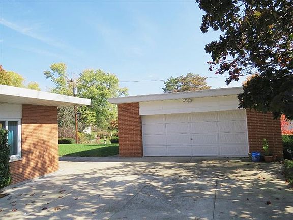 3rd image of 5512 Lotusdale Dr