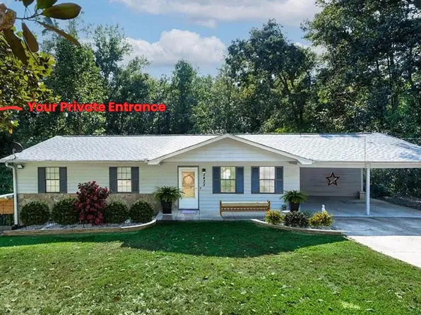 3433 Centerset Ct #B, Snellville, GA 30039