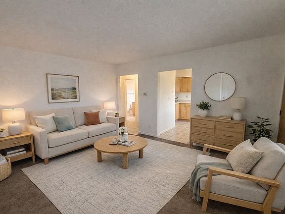 3rd image of 314 Bonnie Ct APT 2