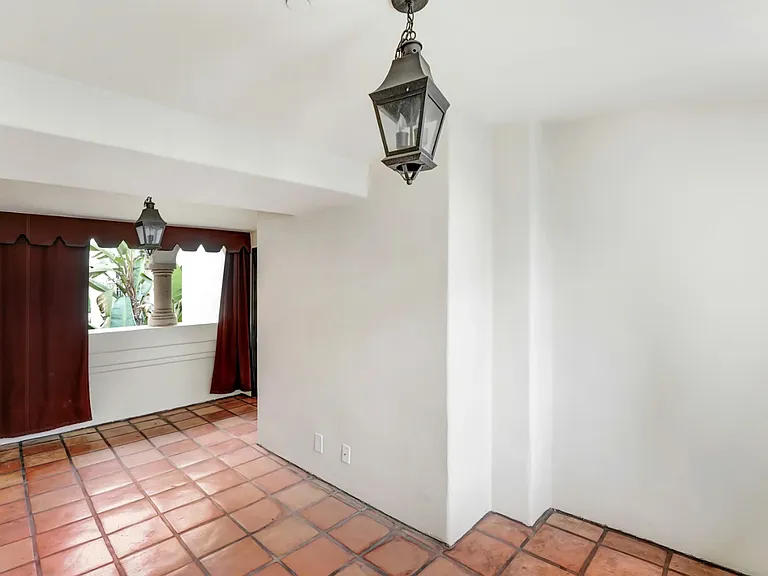 ISO - Isola Bella Townhomes — Photo 24