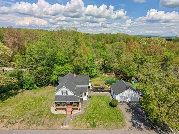 203 Blanchard St, Chicopee, MA 01020