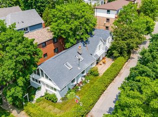 17 Maclean Ave, Toronto, ON M4E2Z8