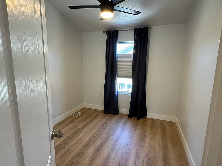 3717 S Gowan Ln — Photo 19