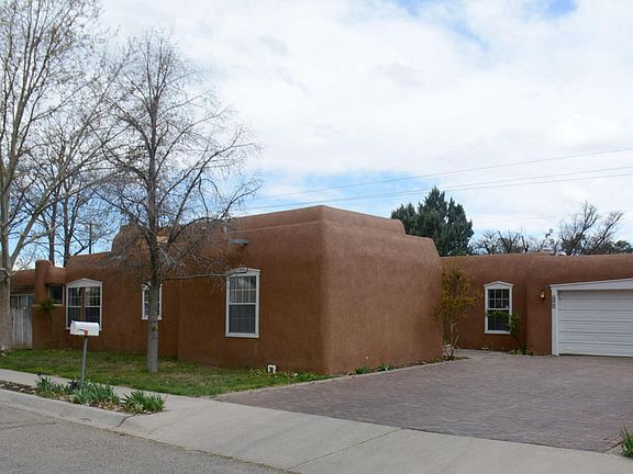 2nd image of 3813 Tres Pinos Ln NW