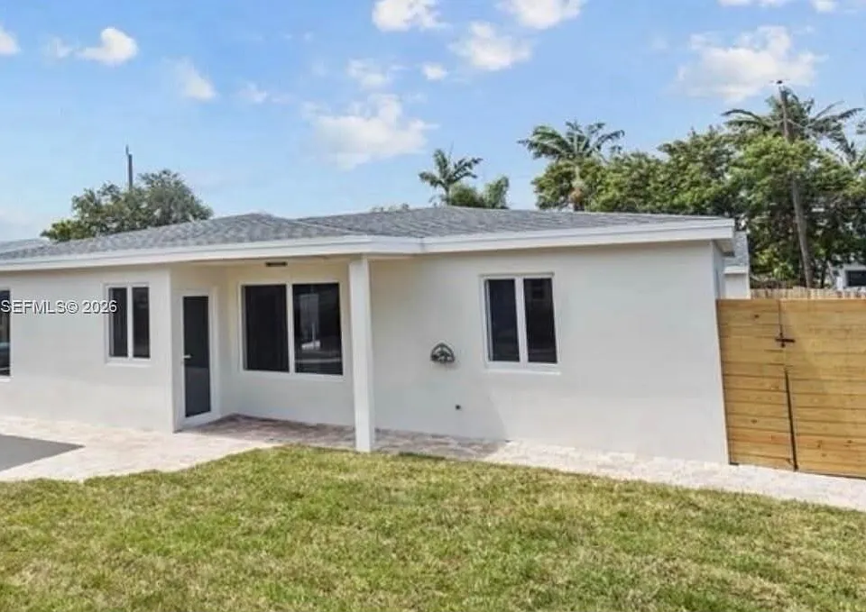 211 NW 51st St