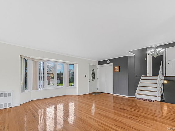 2nd image of 2 Deer Path Lane