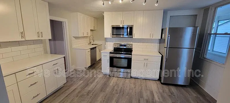 9 Chase St — Photo 2
