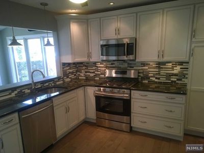 115 Manhattan Ave, Waldwick, NJ, 07463
