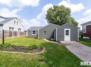 218 2nd St, Colona, IL 61241