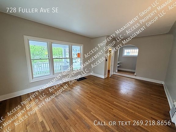 5th image of 728 Fuller Ave SE