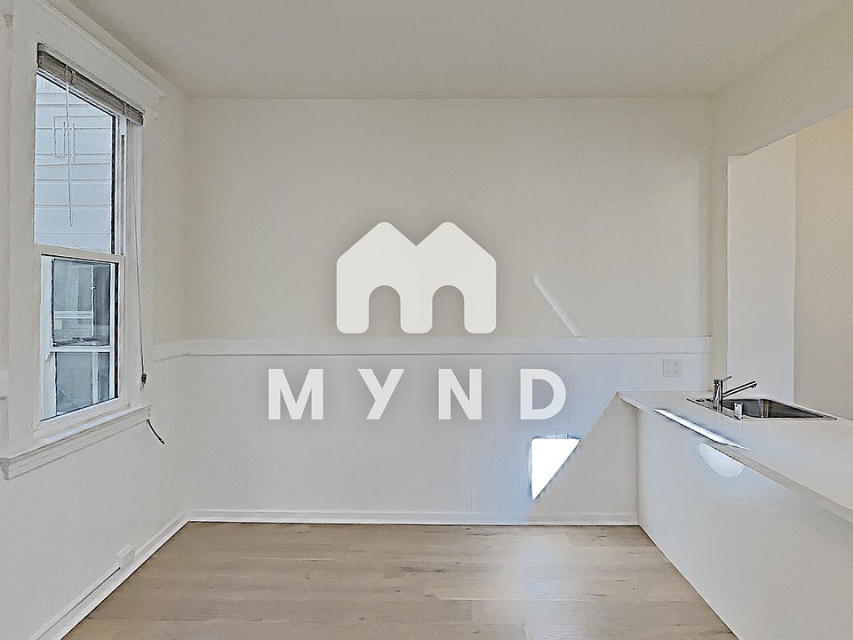 1st image of 32 Jasper Pl #32