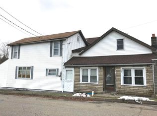 57 Penn St, Beaver Meadows, PA 18216