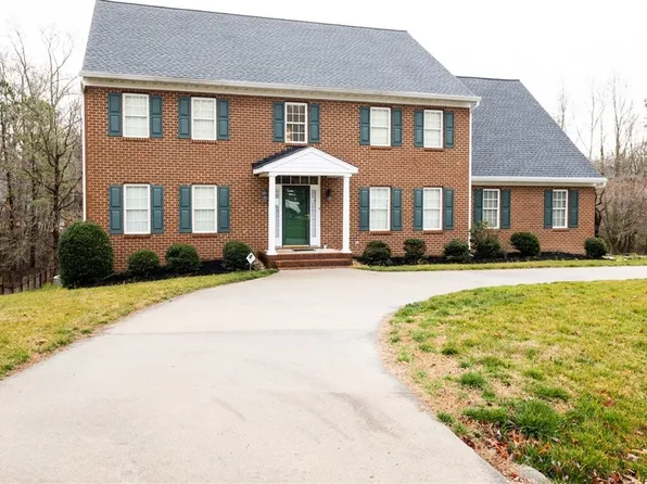 13003 Chipstead Rd, Chester, VA 23831