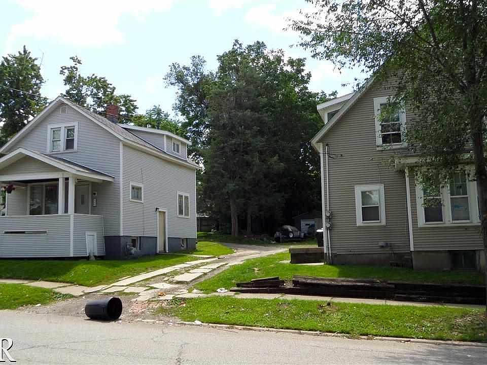 2nd image of 206 W Macarthur Ave
