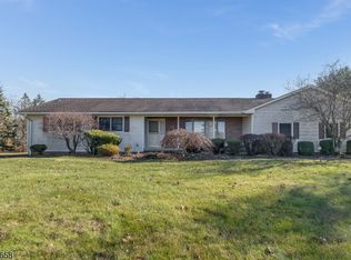 18 Wells Rd, Raritan Twp., NJ 08822