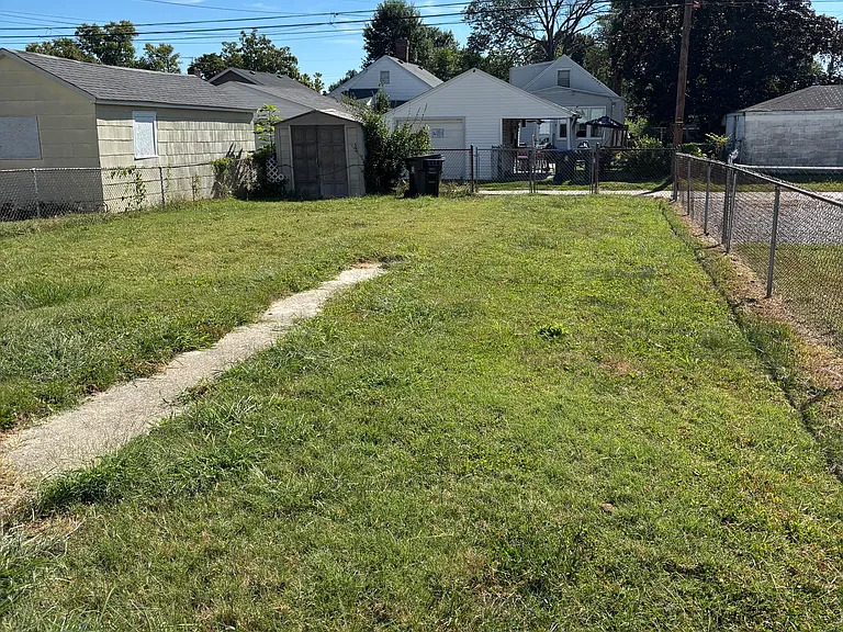 3537 Kahlert Ave — Photo 9