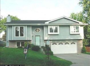 5516 N 77th St, Omaha, NE 68134