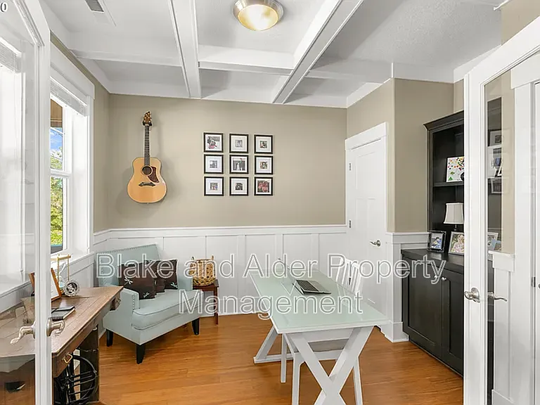 3938 NE 66th Ave — Photo 5