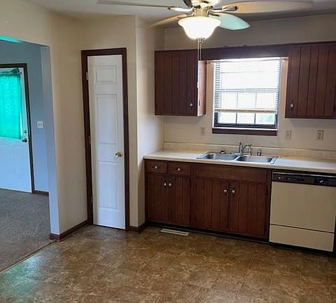 4th image of 115 Hillview Dr