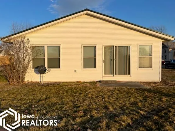 105 W Madison St, Brighton, IA 52540