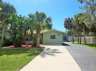 825 Stewart St, Englewood, FL 34223