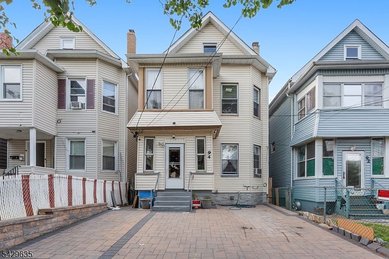 1st image of 94 Summer St