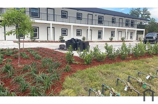 Building Photo - 2201 Conway Dr #2202