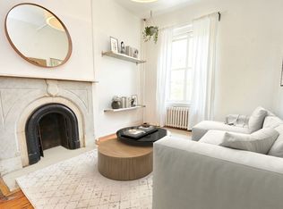 120 E 10th St #3L, New York, NY 10003