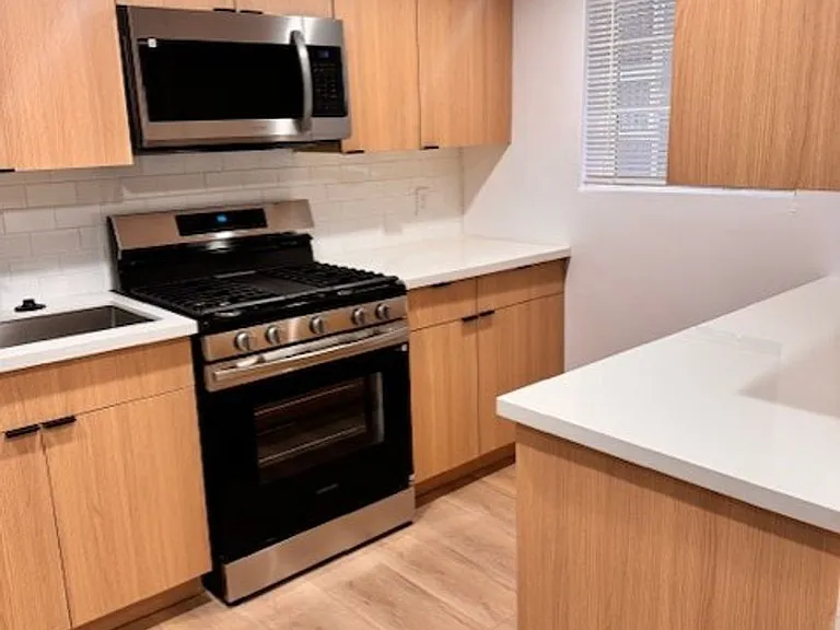 319 S Hamel Rd #BB — Photo 4