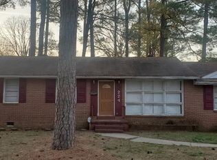 224 Stuttaford Dr, Sandston, VA 23150