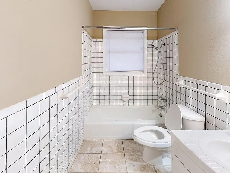 1613 Avalon Rd — Photo 27