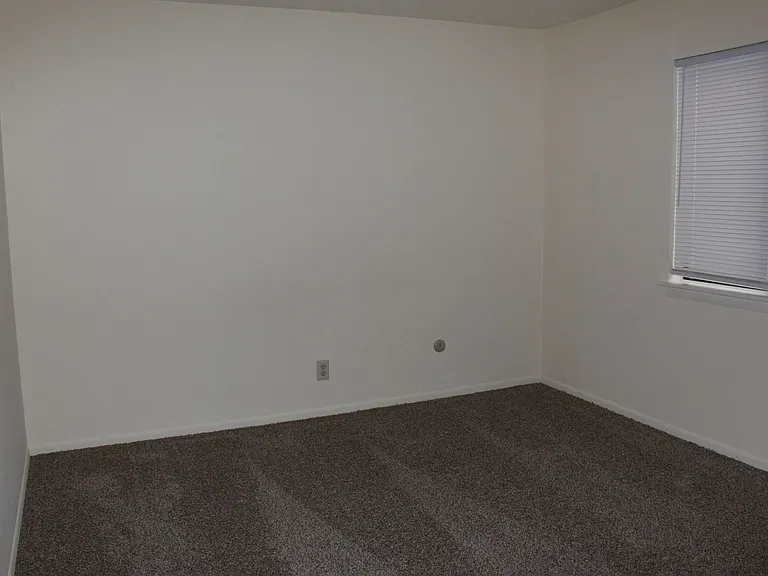 Kimberly Club Apartments — Photo 157