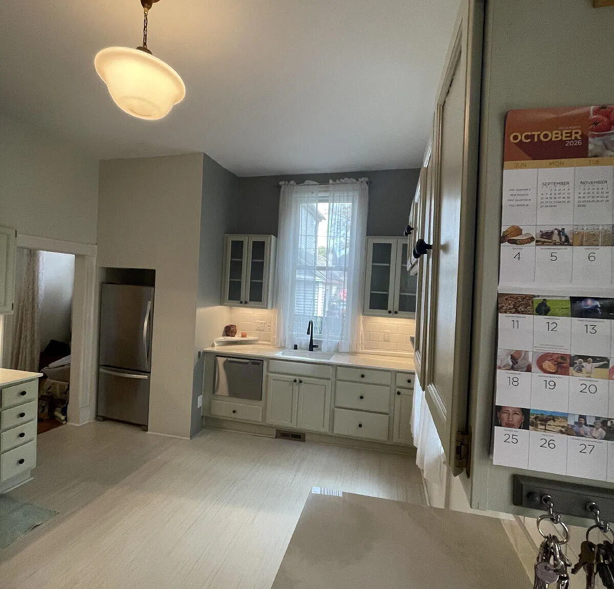 826 Selby Ave — Photo 2