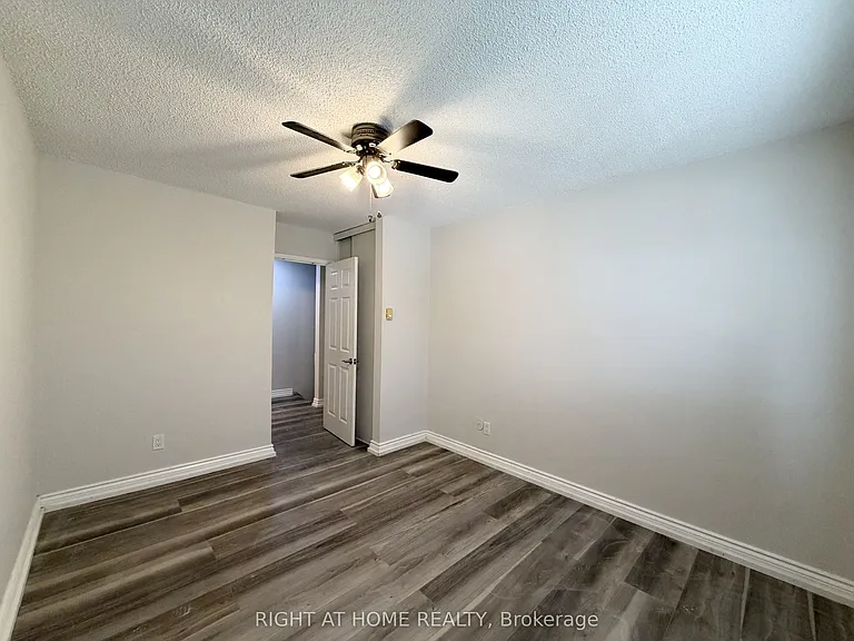1010 Glen St #91 — Photo 13