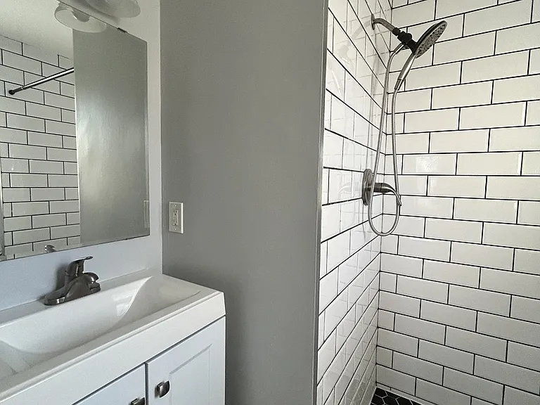 8267 Yolanda Ct — Photo 6