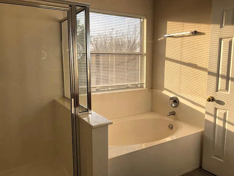 5805 Speyside Dr — Photo 5