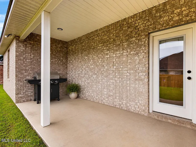 14248 Cygnet Cv — Photo 39