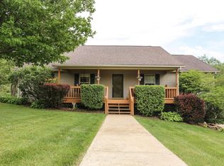 293 Valleybrook Cir, Howard, OH 43028