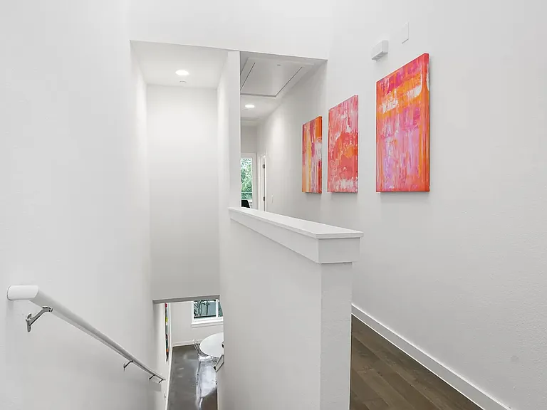 102 Tendick — Photo 5