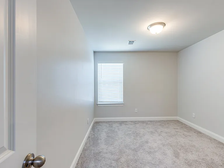 725 Prairie View Dr #1 — Photo 18