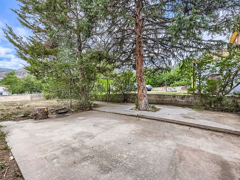 212 N Ford St — Photo 22