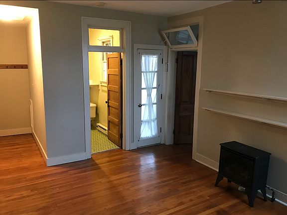 5th image of 33 Main St APT 3