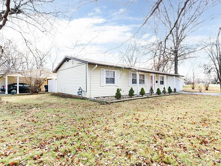 526 Impala Ln — Photo 23