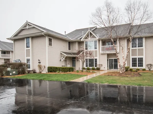 6180 S Walnut Ln #84, Cudahy, WI 53110