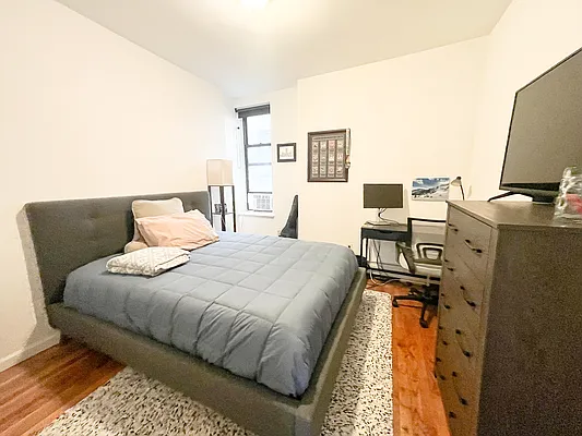 Rented by Metropolitan Property Group | media 5